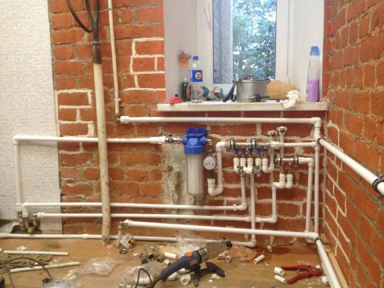 Разводка водопровода в квартире: инструкция, как разработать схему разводки труб для ванной, туалета, совмещенного санузла и кухни